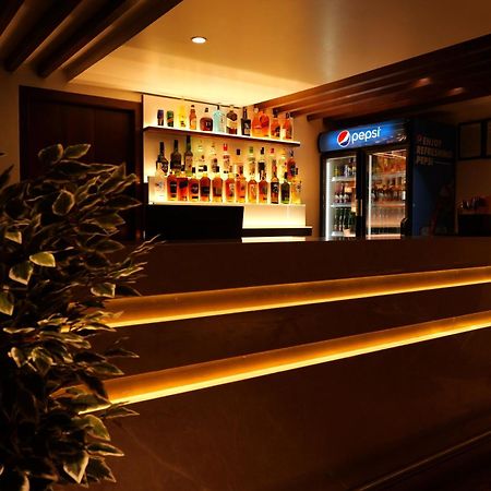昆达普拉 Uva Manish酒店 外观 照片